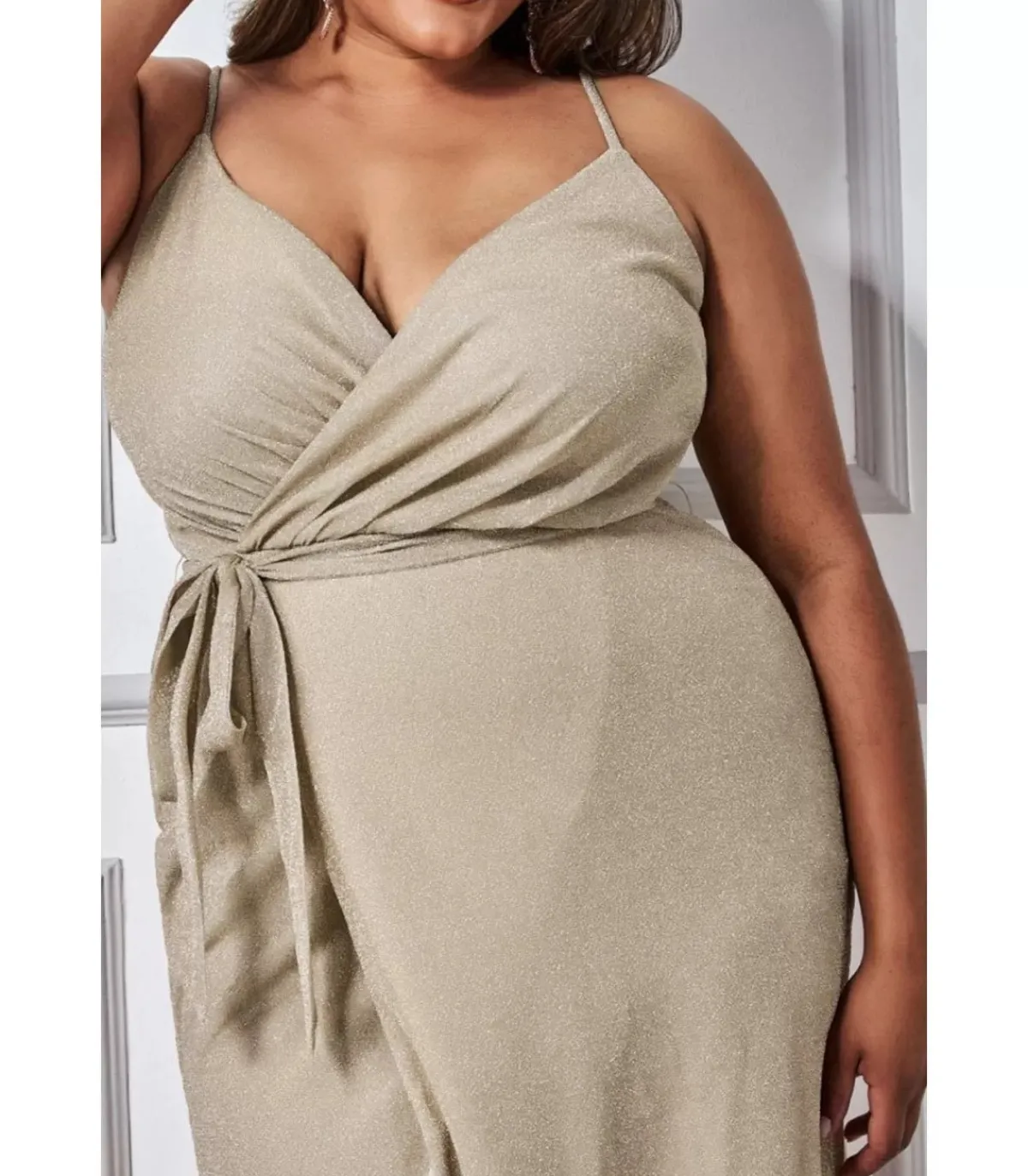 LC Aprikoosi wrap-look v-maksimekko halkiolla (plus size)