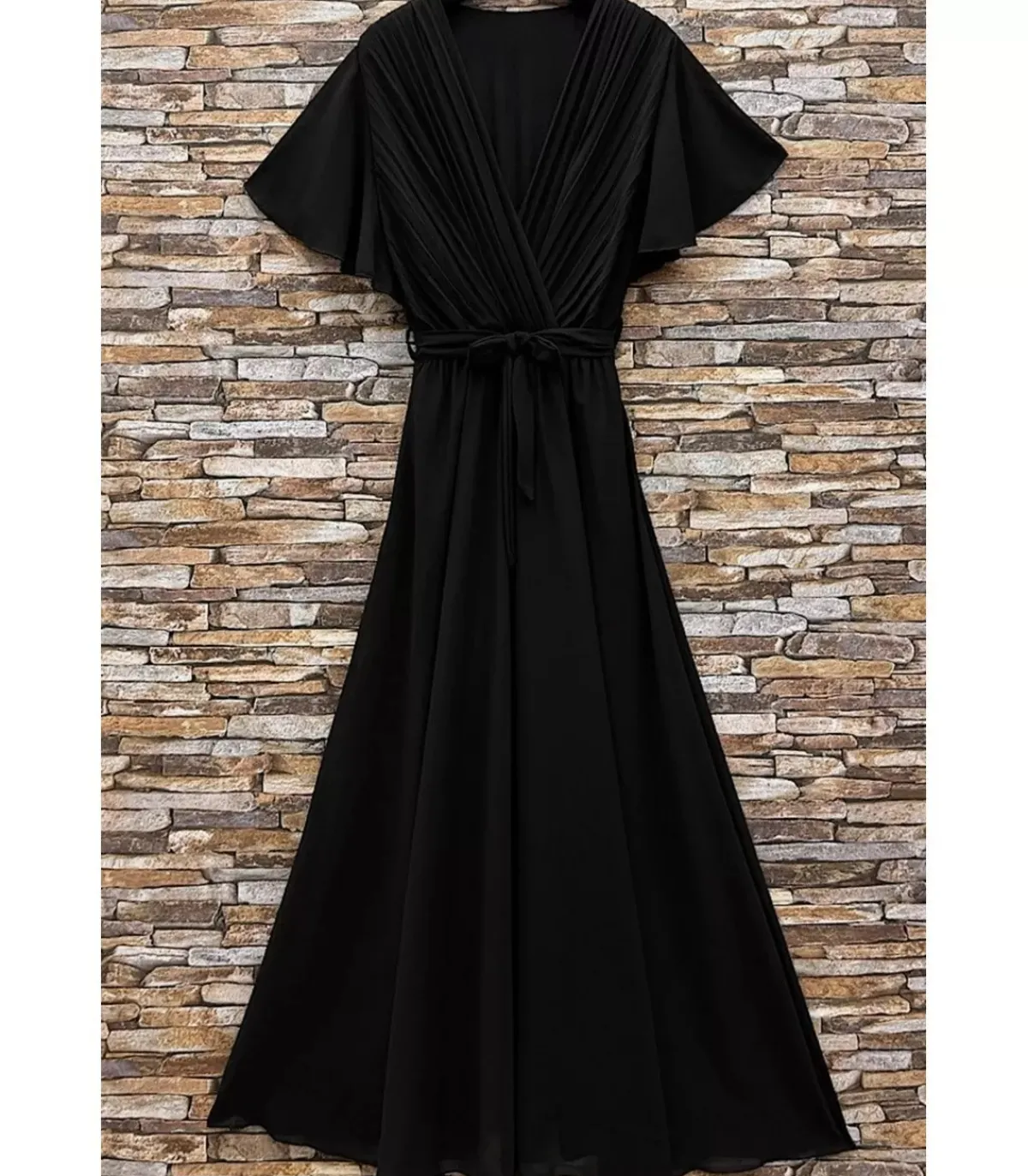 Elle Style Elise musta pitkä juhlamekko vyöllä