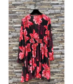 Elle Style Juliette mustapunainen kukkakuvioinen mekko helminapeilla