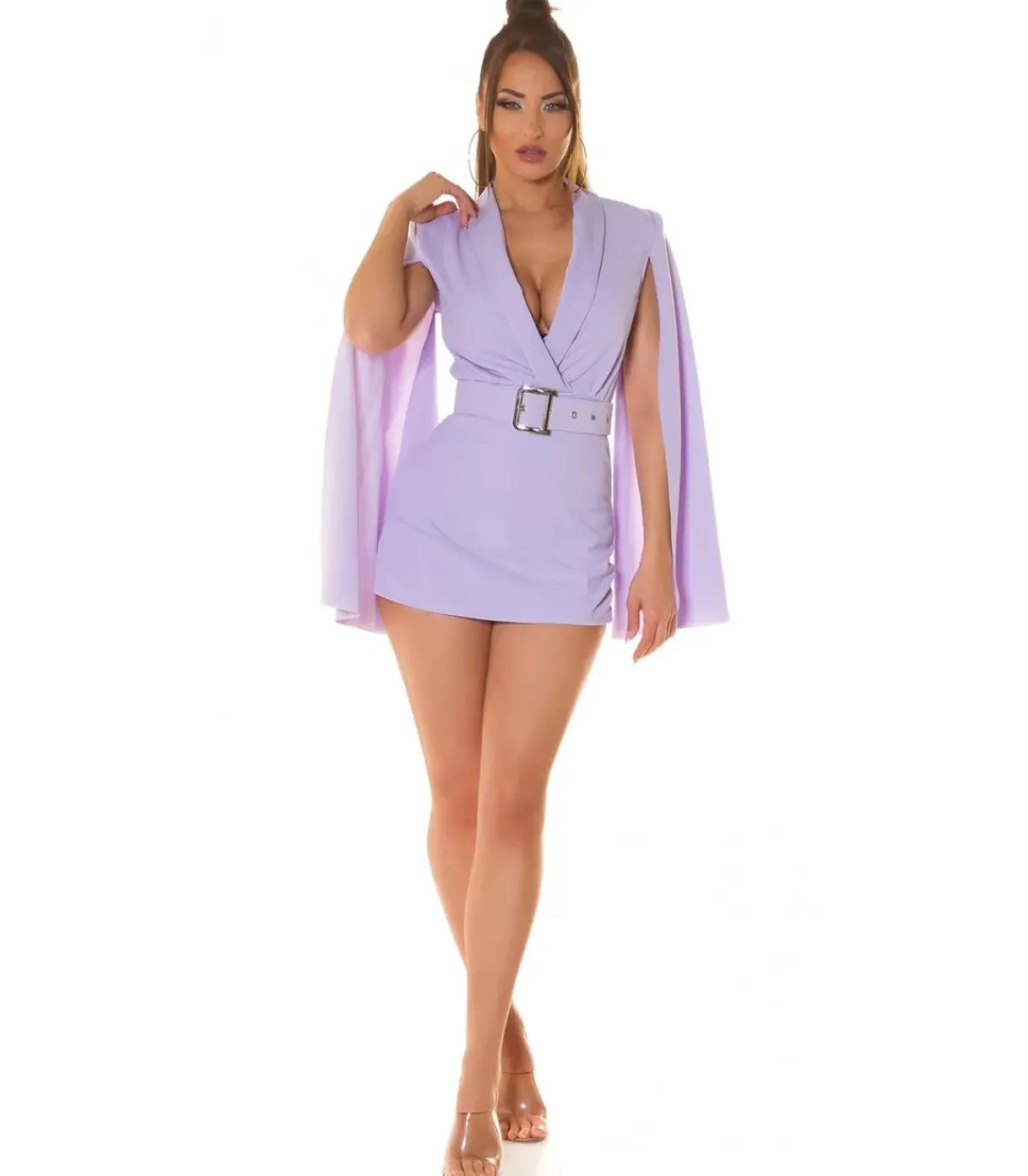 Koucla lila shortsihame v-playsuit avohihoilla ja vyöllä
