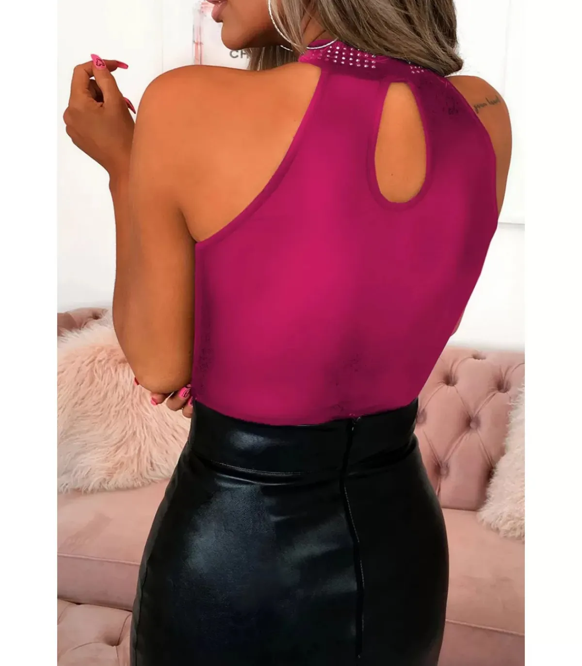 LC Pinkki hihaton strassikoristeinen body