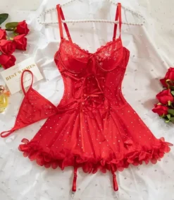 Hersecret Punainen babydoll strasseilla ja sukkanauhaliiveillä