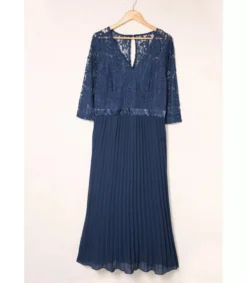 LC Sininen pitsikoristeinen vekkijuhlamekko (plus size)